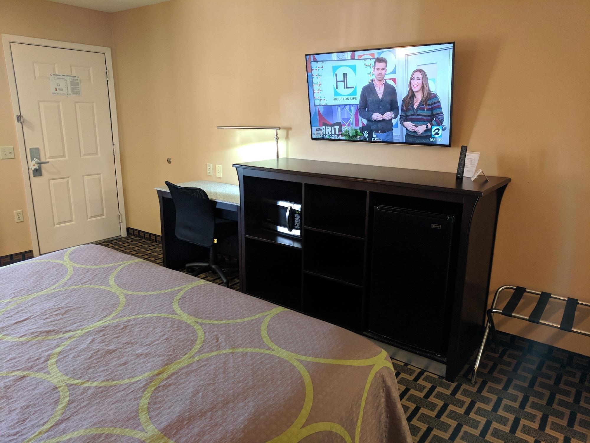 Super 8 By Wyndham Houston/Willowbrook Hwy 249 מראה חיצוני תמונה