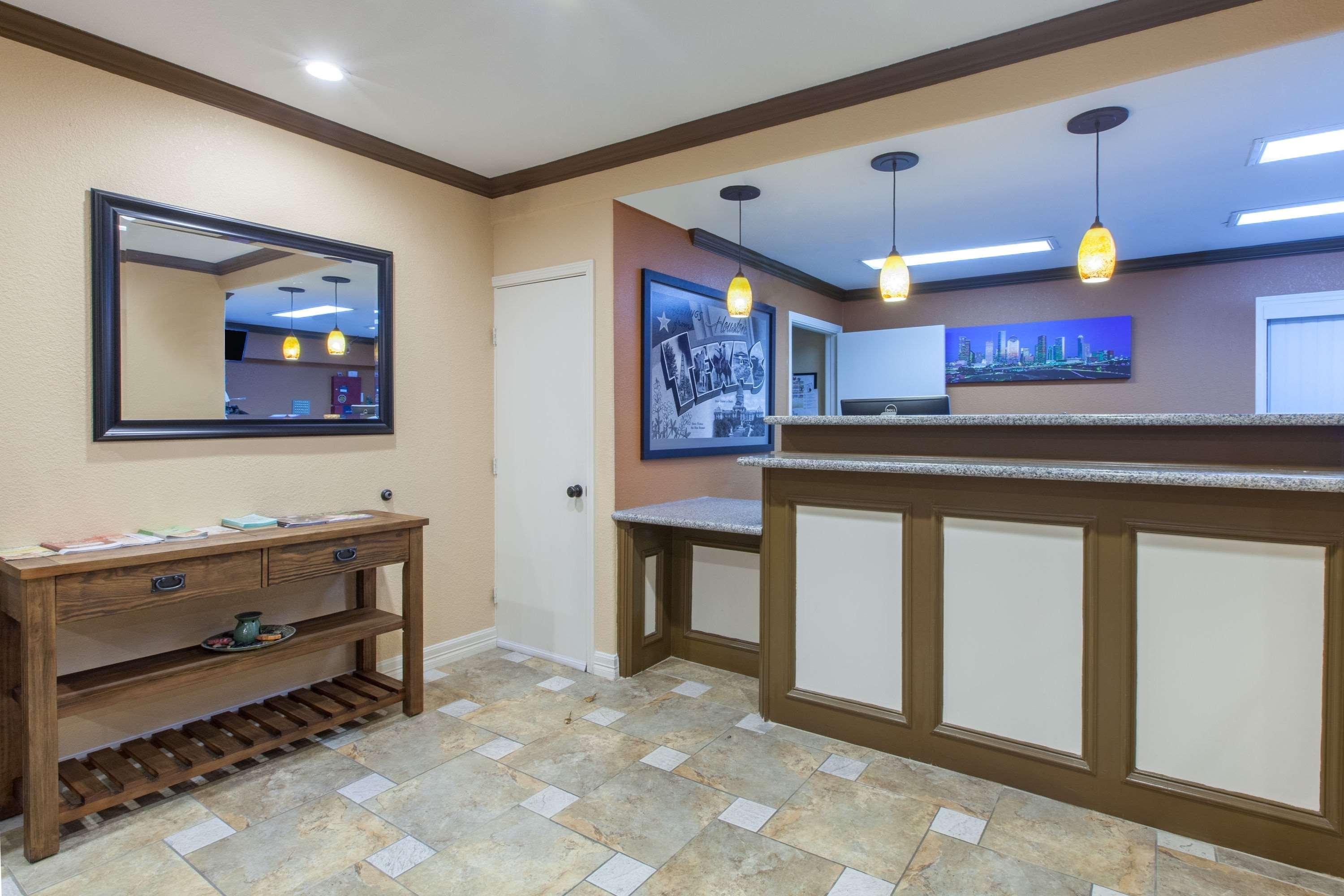Super 8 By Wyndham Houston/Willowbrook Hwy 249 מראה חיצוני תמונה