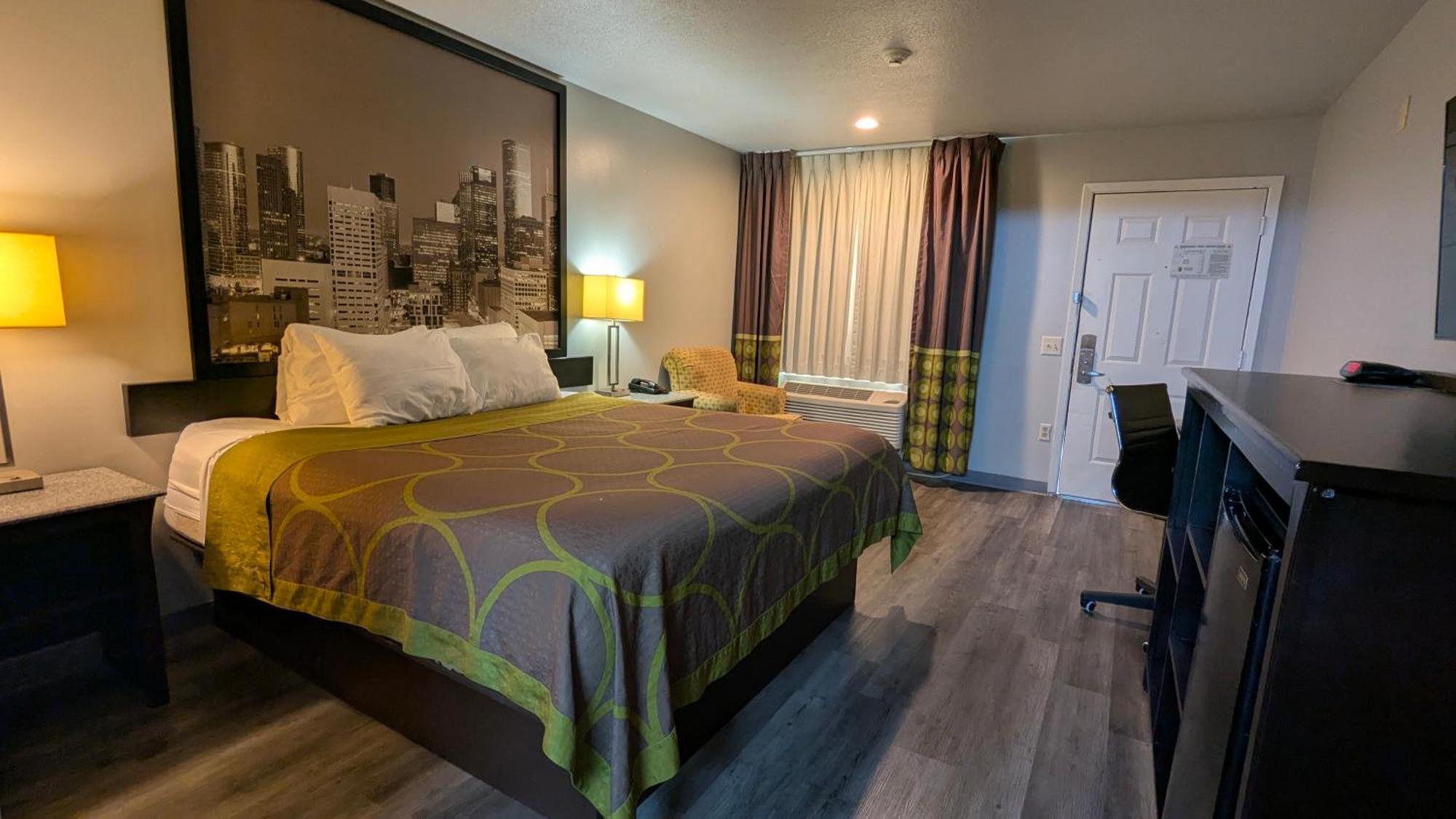 Super 8 By Wyndham Houston/Willowbrook Hwy 249 מראה חיצוני תמונה