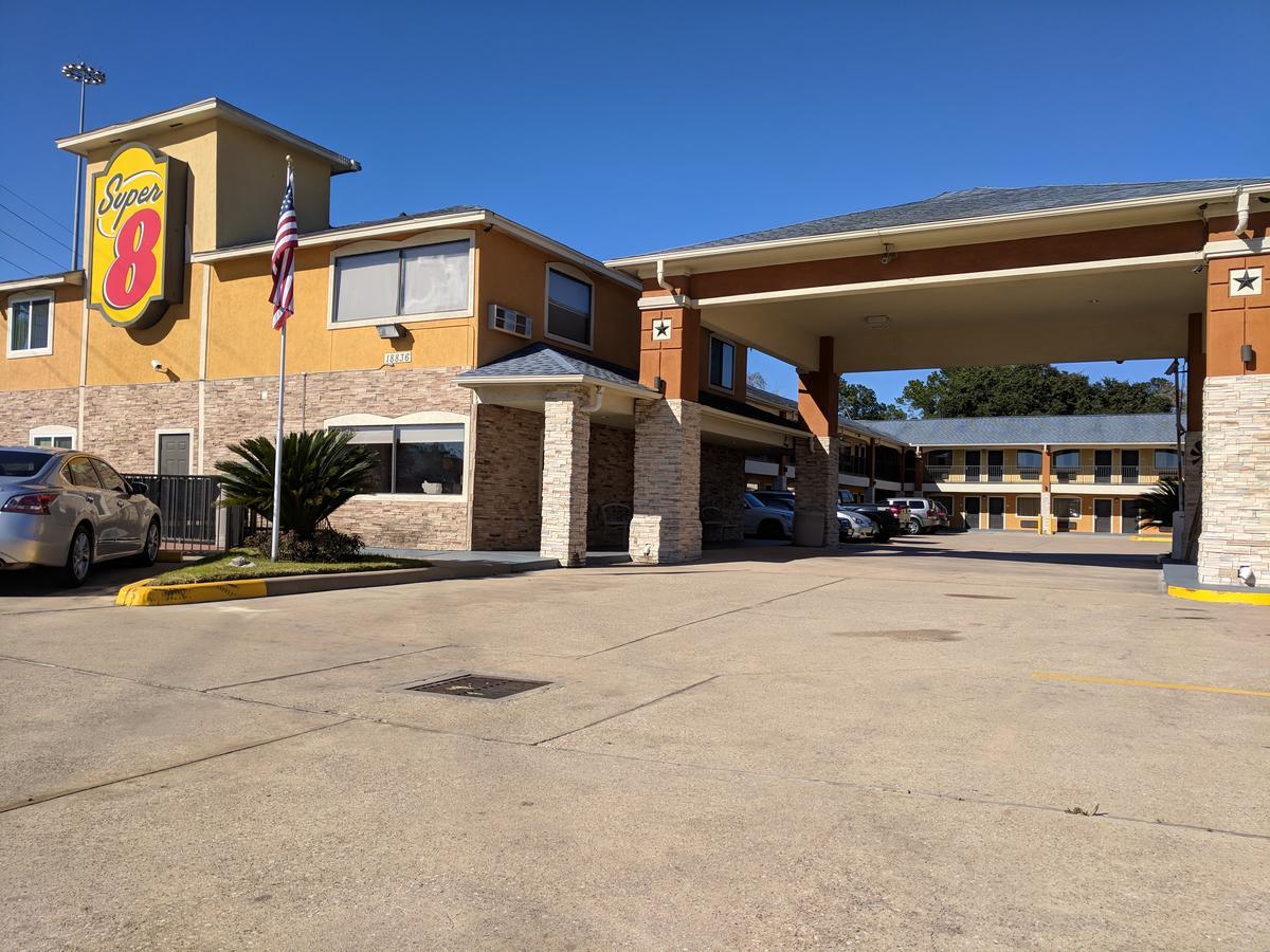 Super 8 By Wyndham Houston/Willowbrook Hwy 249 מראה חיצוני תמונה