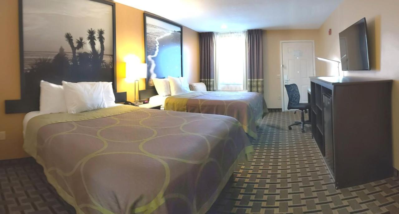 Super 8 By Wyndham Houston/Willowbrook Hwy 249 מראה חיצוני תמונה